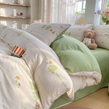 Floral Skin-Friendly Bedding Set